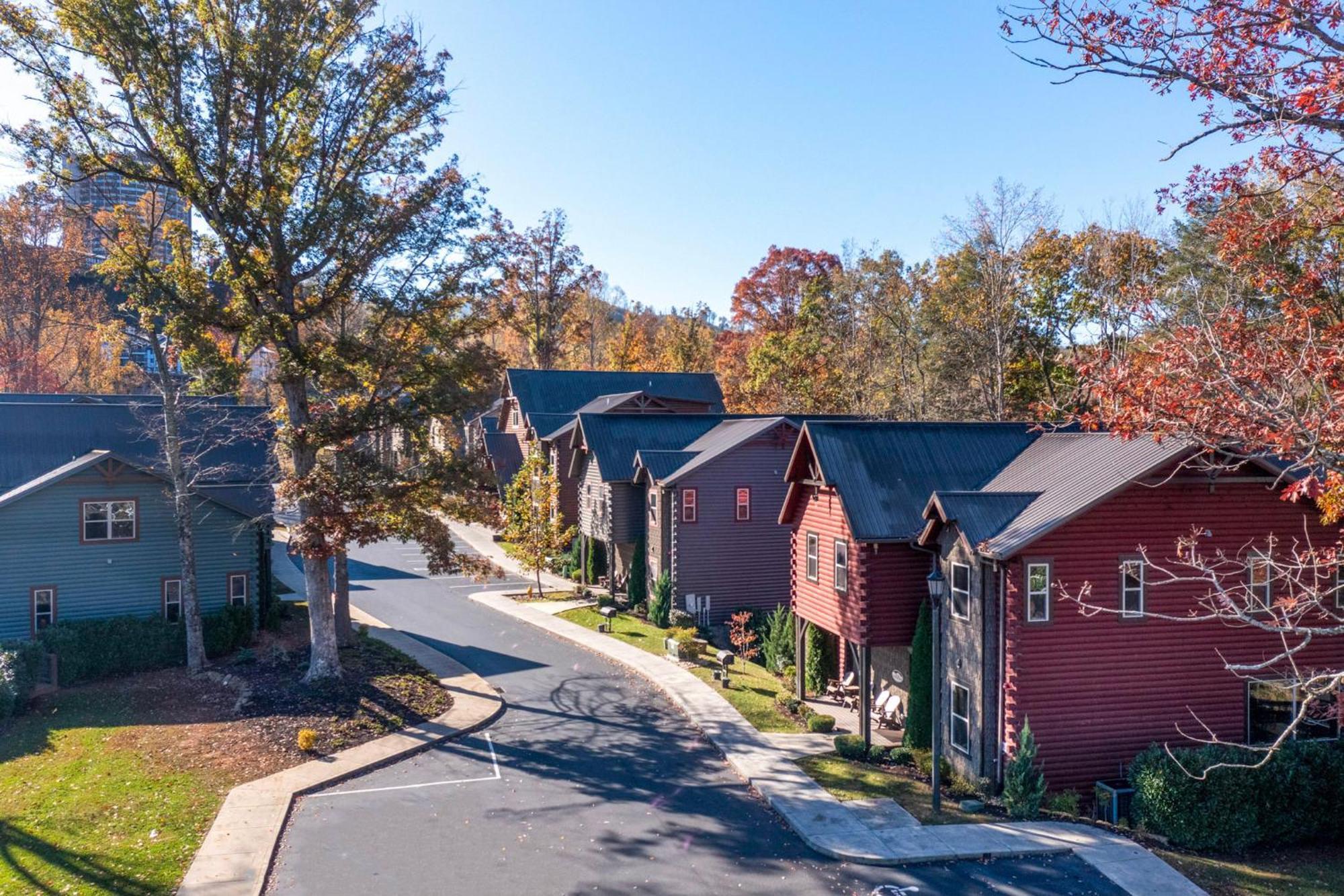The Great Maple Retreat By Stony Brook Cabins Gatlinburg Bagian luar foto